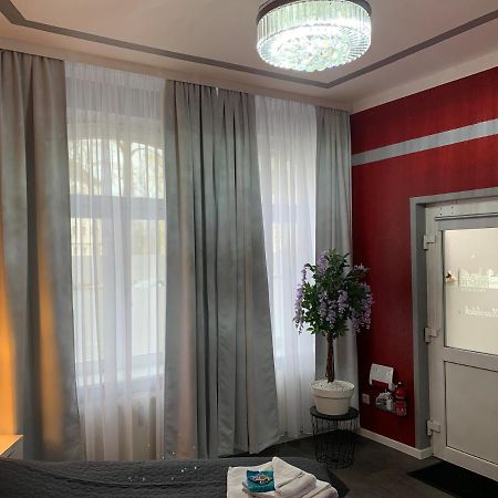 Exklusive Stadtwohnung Am Elbradweg: Best-Preis-Fewo Rathausblick 1 Fuer Max. 3 Pers. Inkl. Wlan, Prime Video & Self Check-In Wittenberge Eksteriør bilde