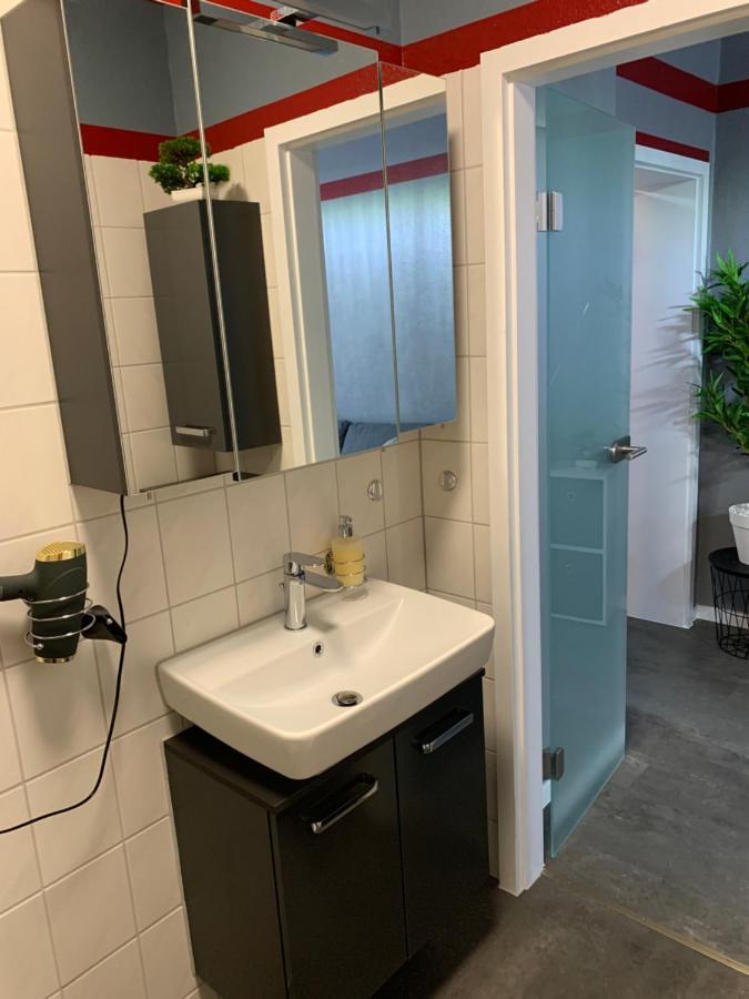 Exklusive Stadtwohnung Am Elbradweg: Best-Preis-Fewo Rathausblick 1 Fuer Max. 3 Pers. Inkl. Wlan, Prime Video & Self Check-In Wittenberge Eksteriør bilde