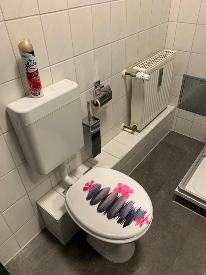 Exklusive Stadtwohnung Am Elbradweg: Best-Preis-Fewo Rathausblick 1 Fuer Max. 3 Pers. Inkl. Wlan, Prime Video & Self Check-In Wittenberge Eksteriør bilde